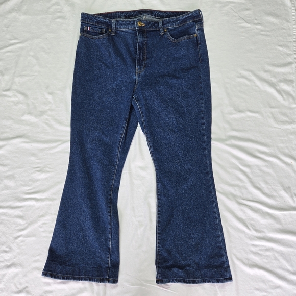 Tommy Hilfiger women's denim bootcut jeans size 16 slimming panels flattering - Picture 16 of 16
